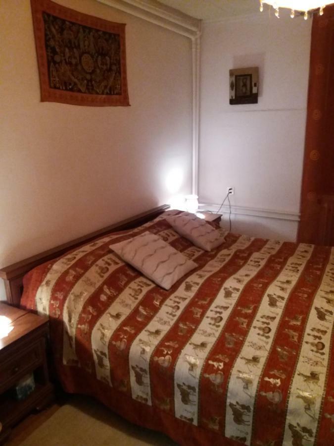 Chambres D'Hotes Chez Pierrot Et Flo Vugelles-La Mothe Esterno foto